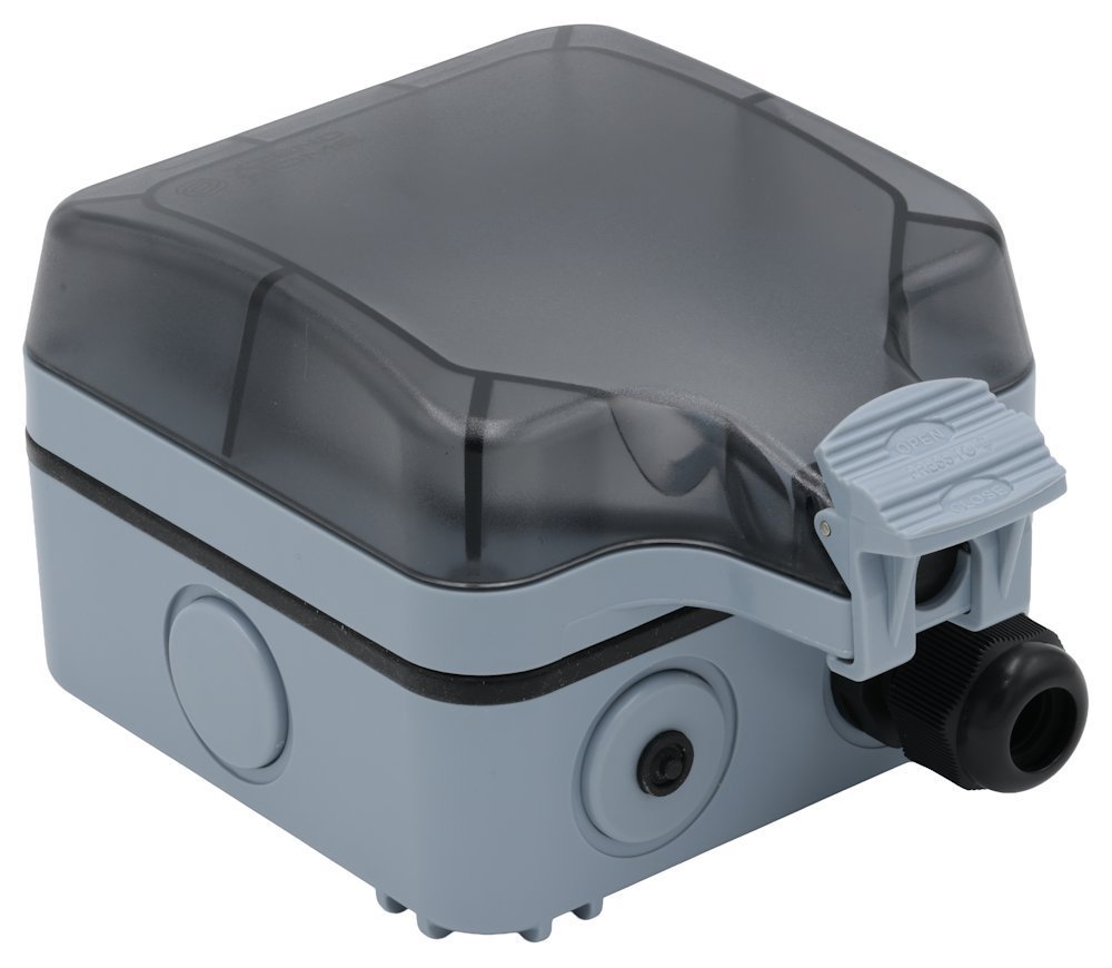 *Xtend Home chytrá venkovní zásuvka IP66