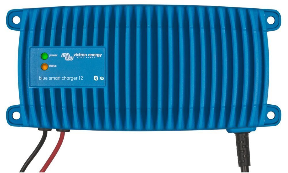 Victron Energy Victron BlueSmart IP67 12V/17A Bluetooth nabíječka baterií – voděodolná LiFePO4, AGM, GEL