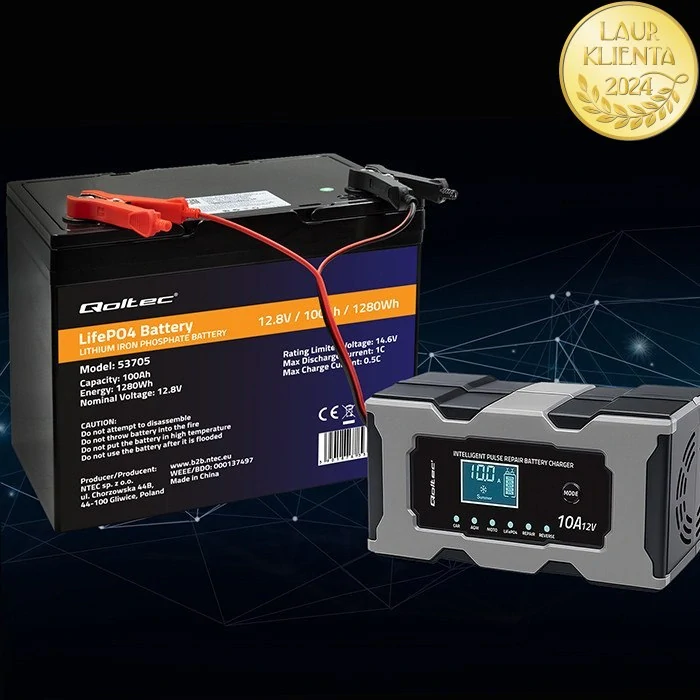 *Qoltec 52493 Inteligentní nabíječka baterií řízená mikroprocesorem LiFePO4, AGM, GEL, STD, WET | s funkcí opravy | 12V | 10A | LCD | 5 – režimu nabíjení