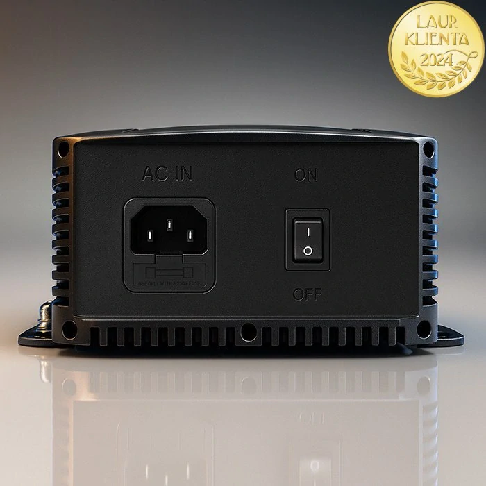 *Qoltec 51952 Intelligent Monolith nabíječka pro LiFePO4 AGM GEL SLA baterie | 10A | 24V