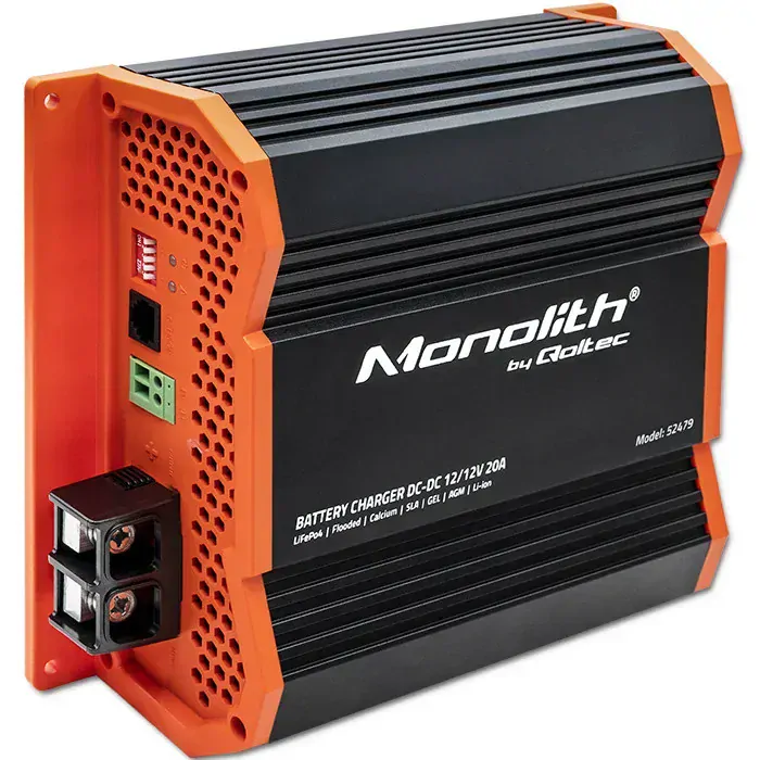 Qoltec 52479 Nabíječka Monolith DC-DC pro baterie LiFePO4, AGM 12V - 12V | 20A | 250W